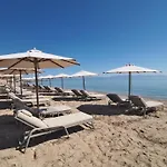 Uranos Villa
