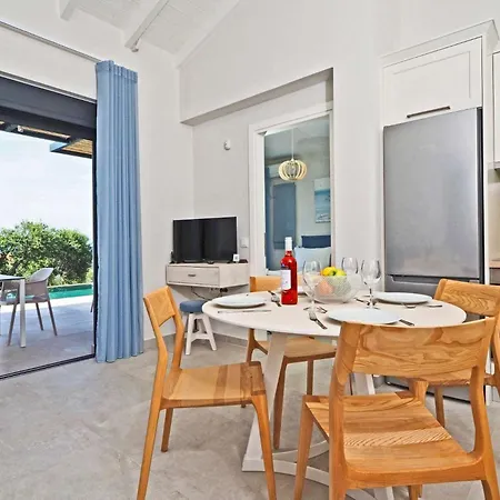 Uranos By Vintage Travel Villa