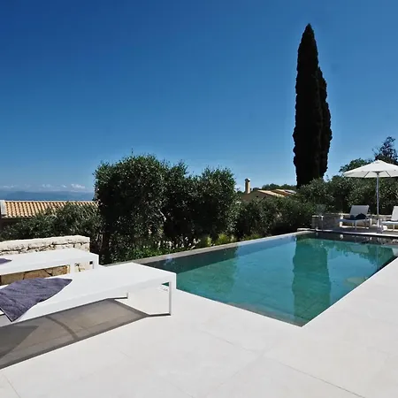 Uranos By Vintage Travel