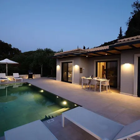 Uranos By Vintage Travel Villa *