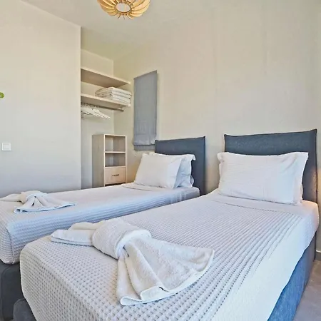 Villa Uranos By Vintage Travel