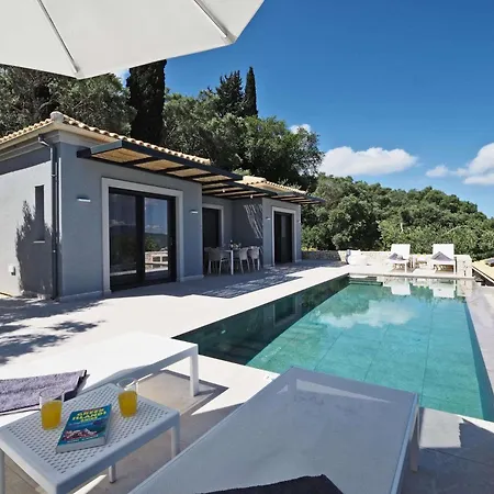 Uranos By Vintage Travel Villa