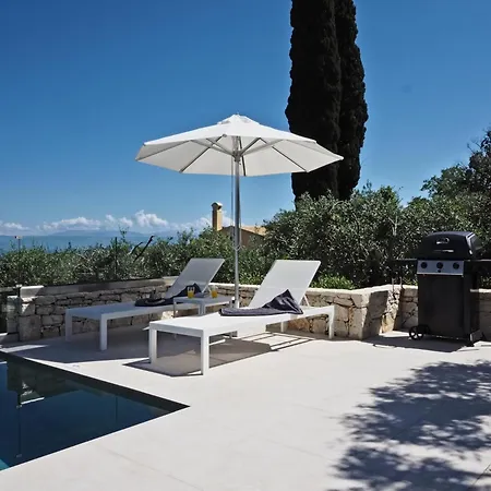 Villa Uranos By Vintage Travel *